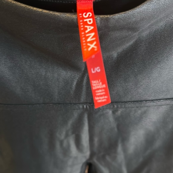 Spanx Faux Leather Leggings size L Tall - Picture 4 of 12